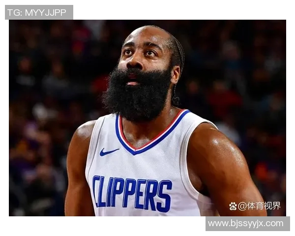 詹姆斯·哈登：从火箭队MVP后撤步三分到职业生涯转折，他能否重返巅峰？